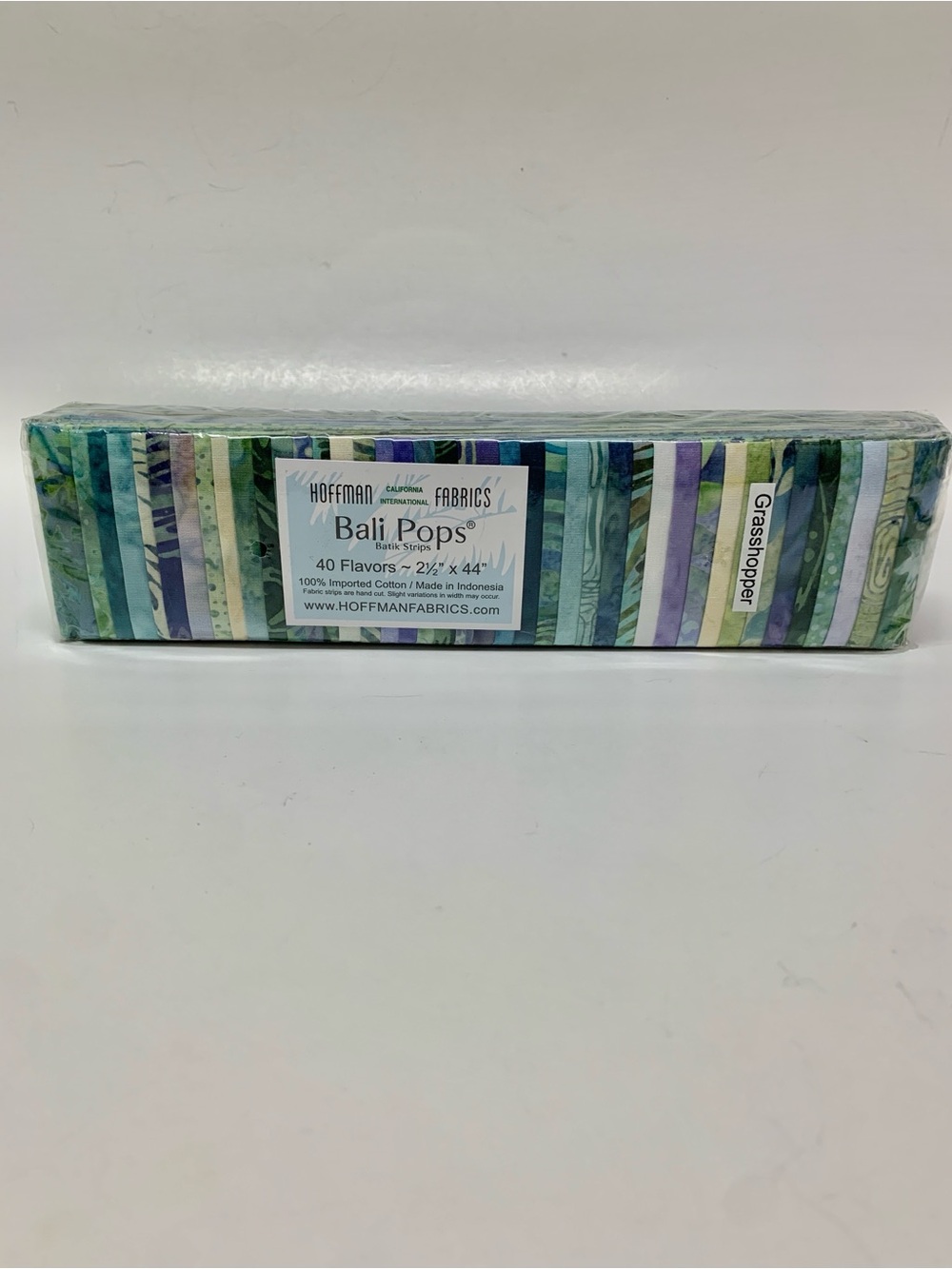Hoffman Fabrics Bali Pops Grasshopper 40 Strips 2.5” x 44” Batik Fabric NWT - Picture 3 of 8